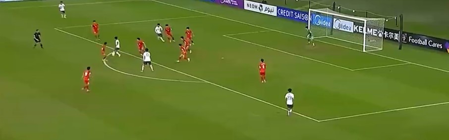 亚足联确认！中国队vs日本队，3大主力累积2黄却不停赛，原因曝光